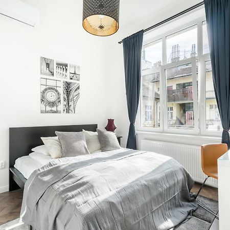 Bpr Sirius Suite With A/C Budapest Kültér fotó
