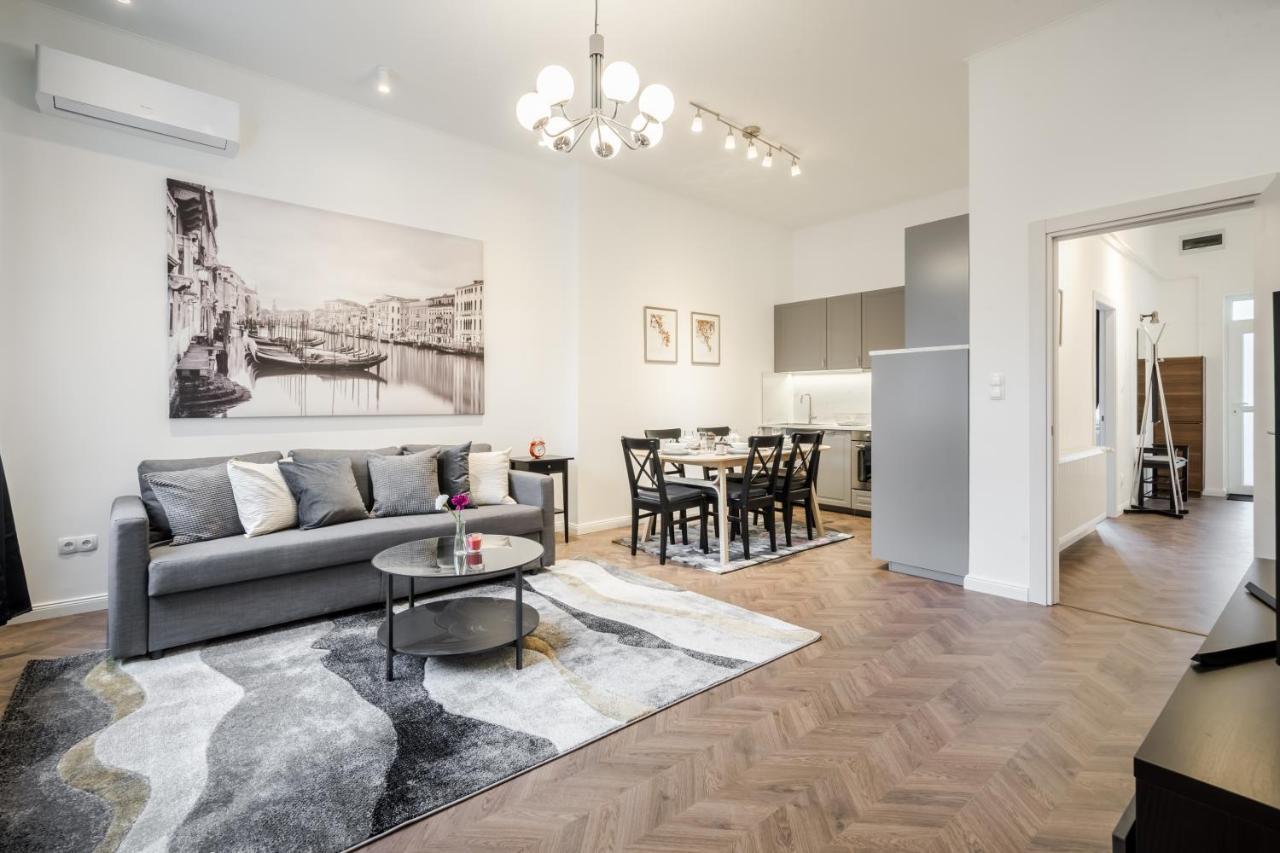 Bpr Sirius Suite With A/C Budapest Kültér fotó
