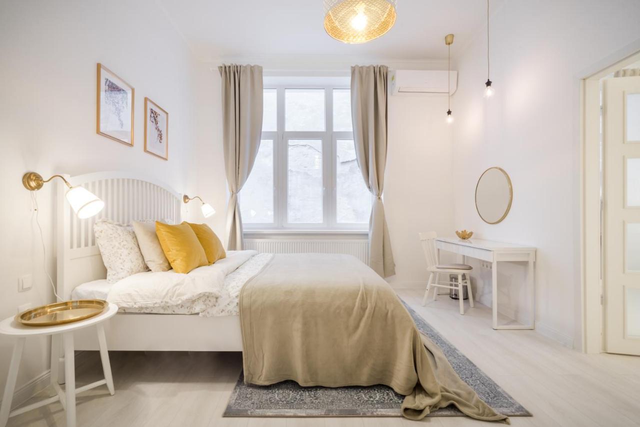 Bpr Sirius Suite With A/C Budapest Kültér fotó